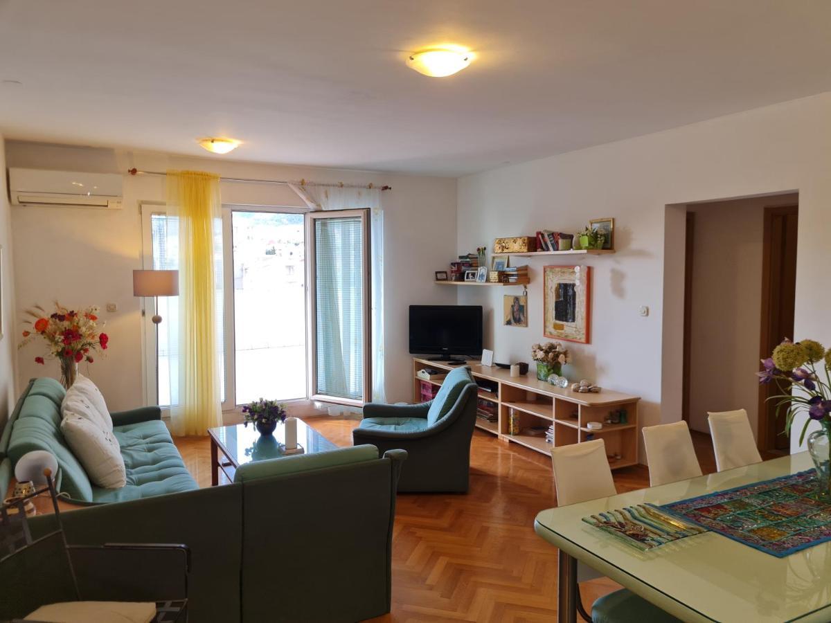 Apartment Silva, 50M From Beach Makarska Eksteriør billede